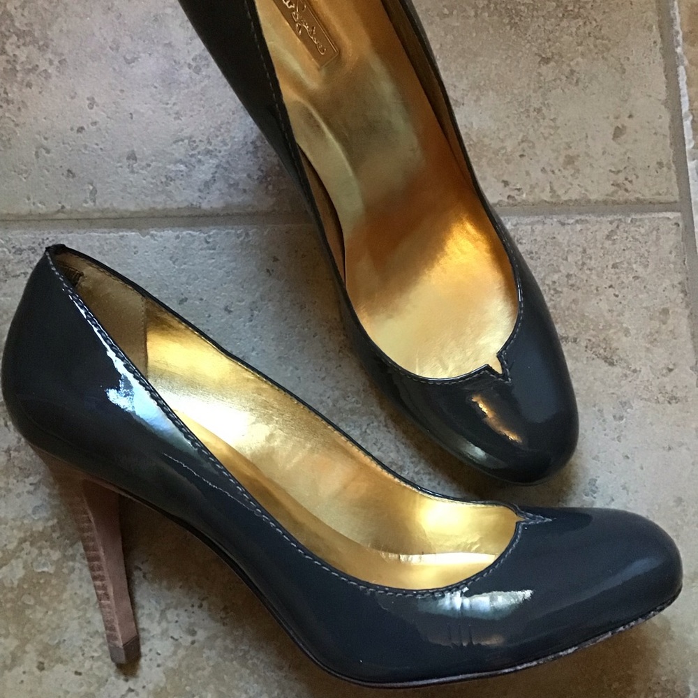 REPORT SIGNATURE dark gray patent leather heels